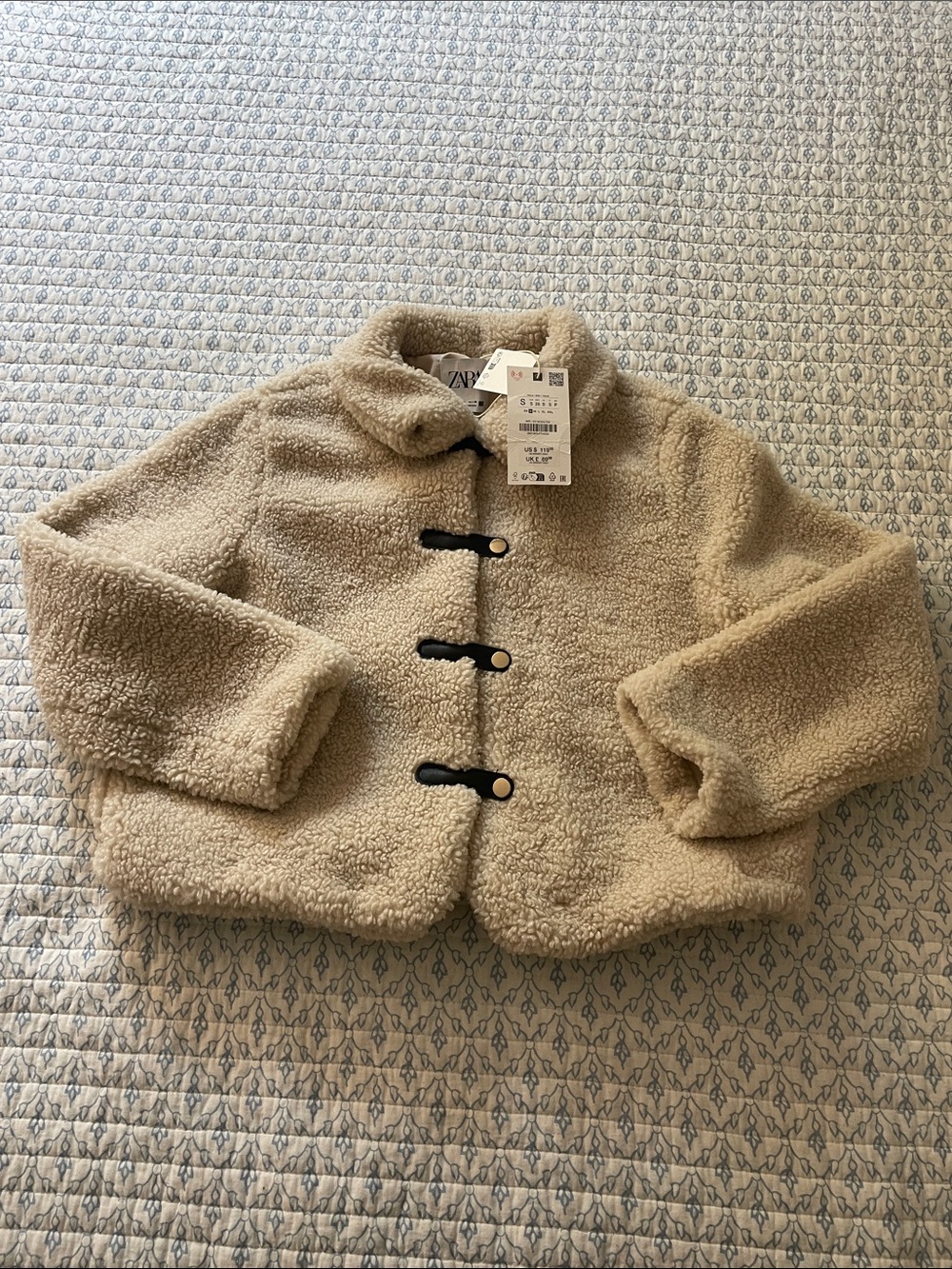Zara Cream Sherpa Jacket with Toggle Detail